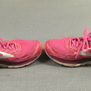brooks glycerin 15 Womens Pink Running Shoes Size